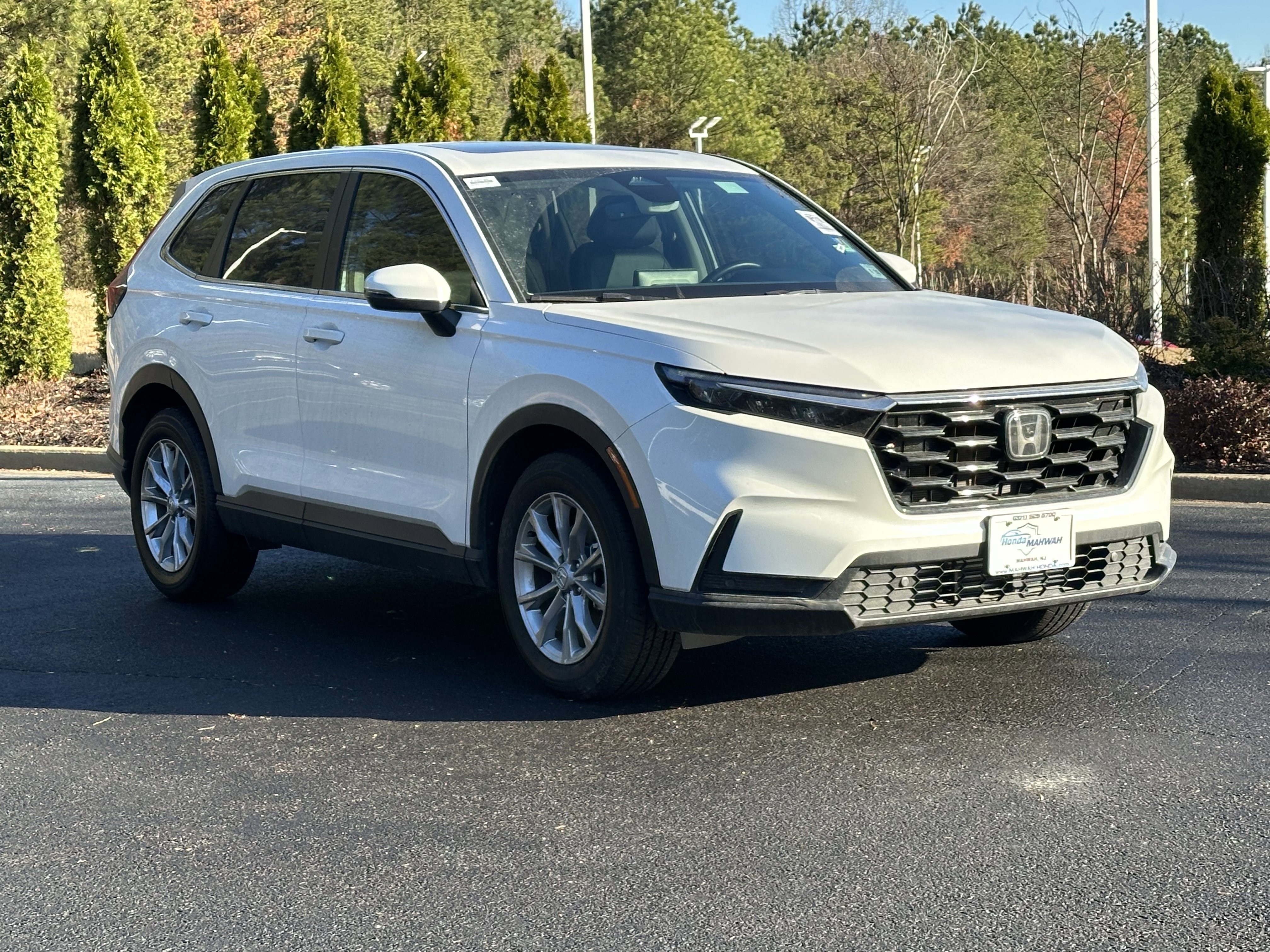 Used 2025 Honda CR-V EX-L image 2