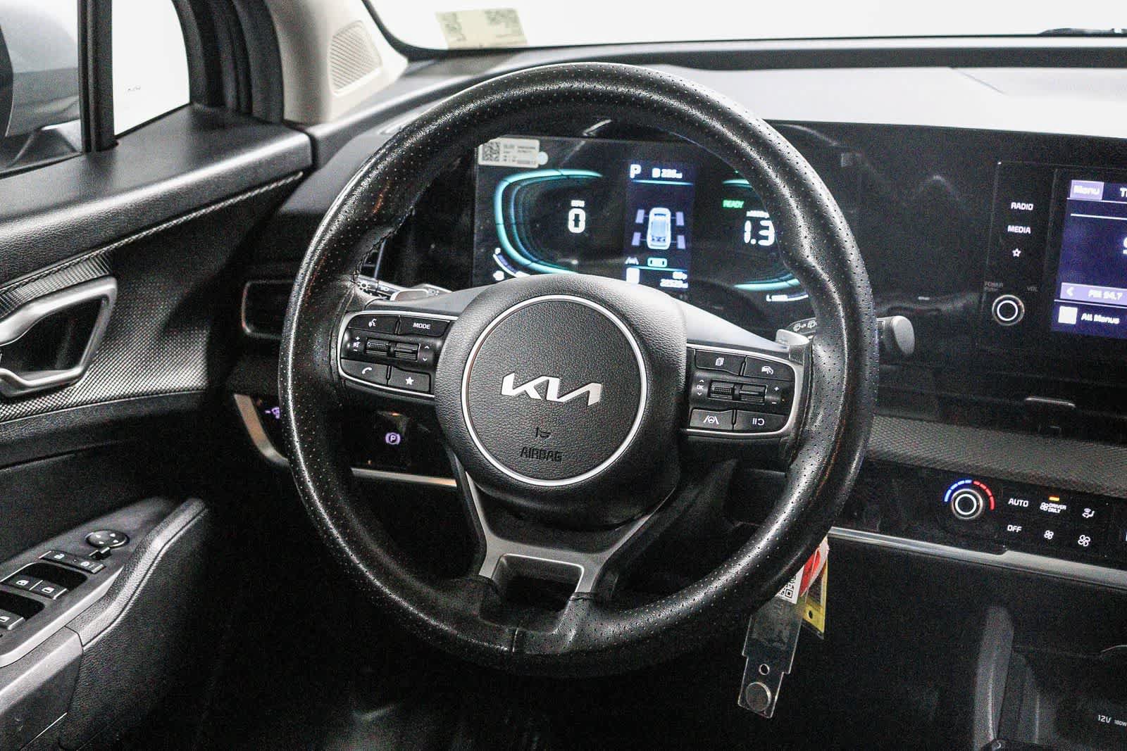Used 2023 Kia Sportage LX AWD/4WD image 15