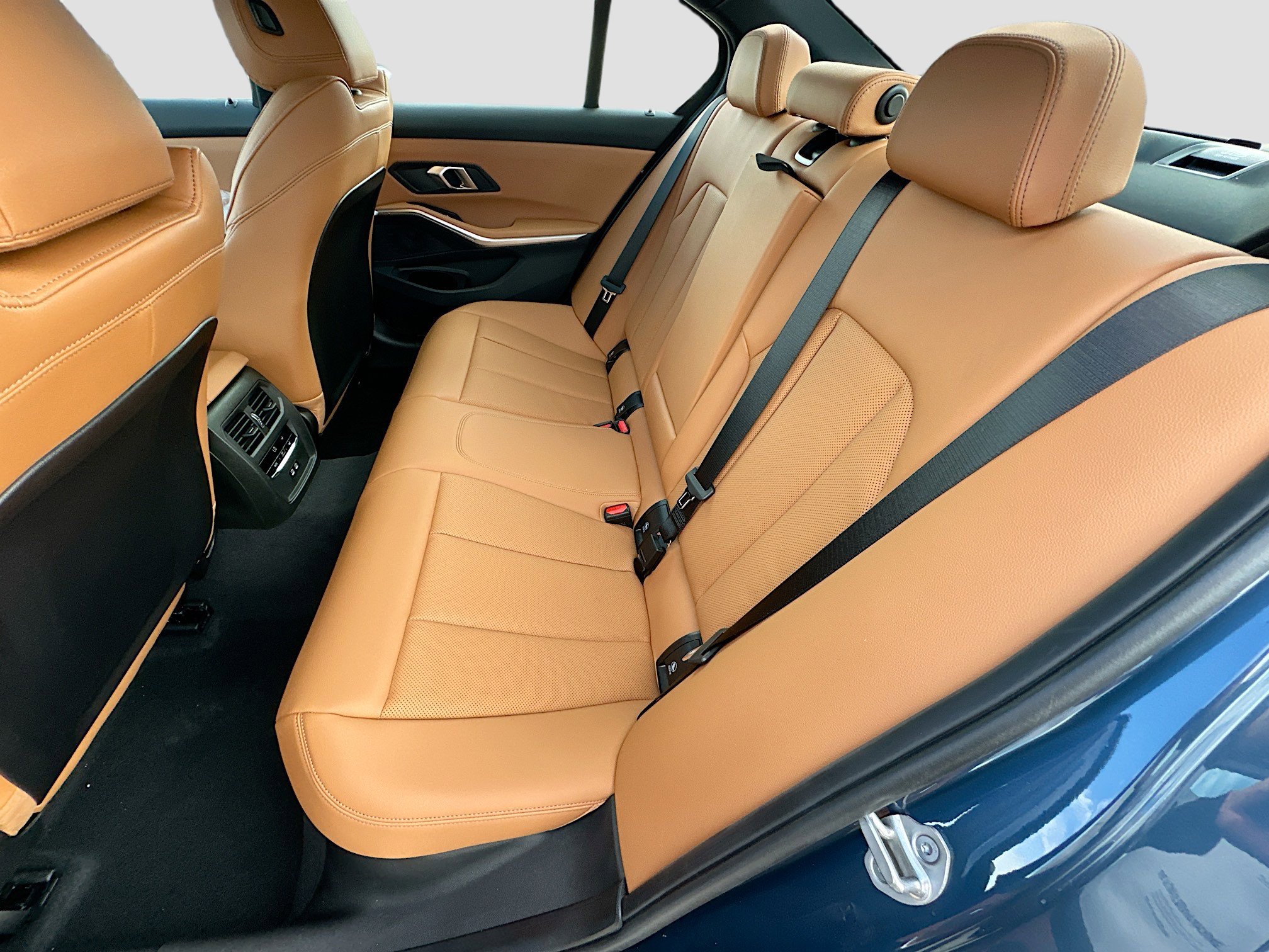 New 2026 BMW 330i Sedan w/ Premium Package image 20