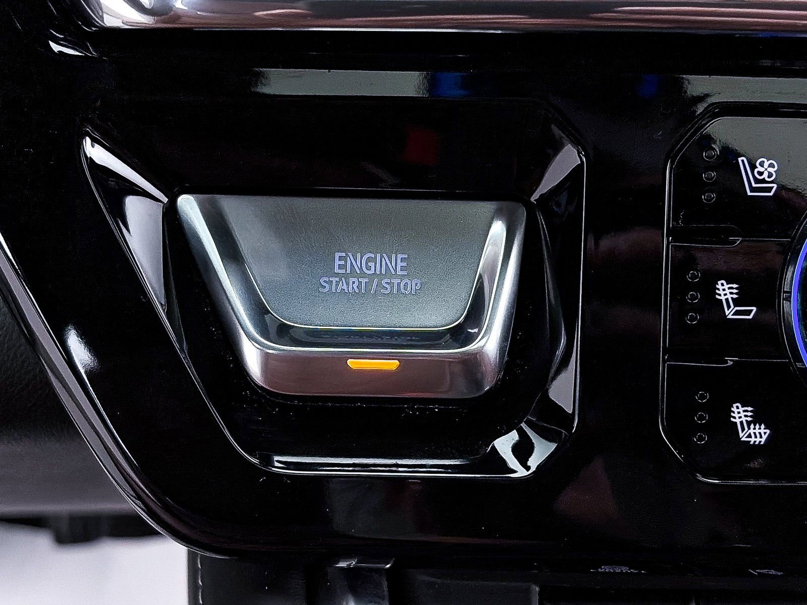 Used 2025 GMC Sierra 2500 Denali Ultimate image 30