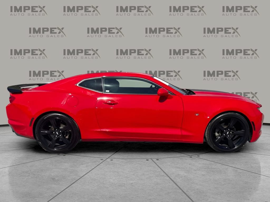 Used 2019 Chevrolet Camaro LT RWD image 6
