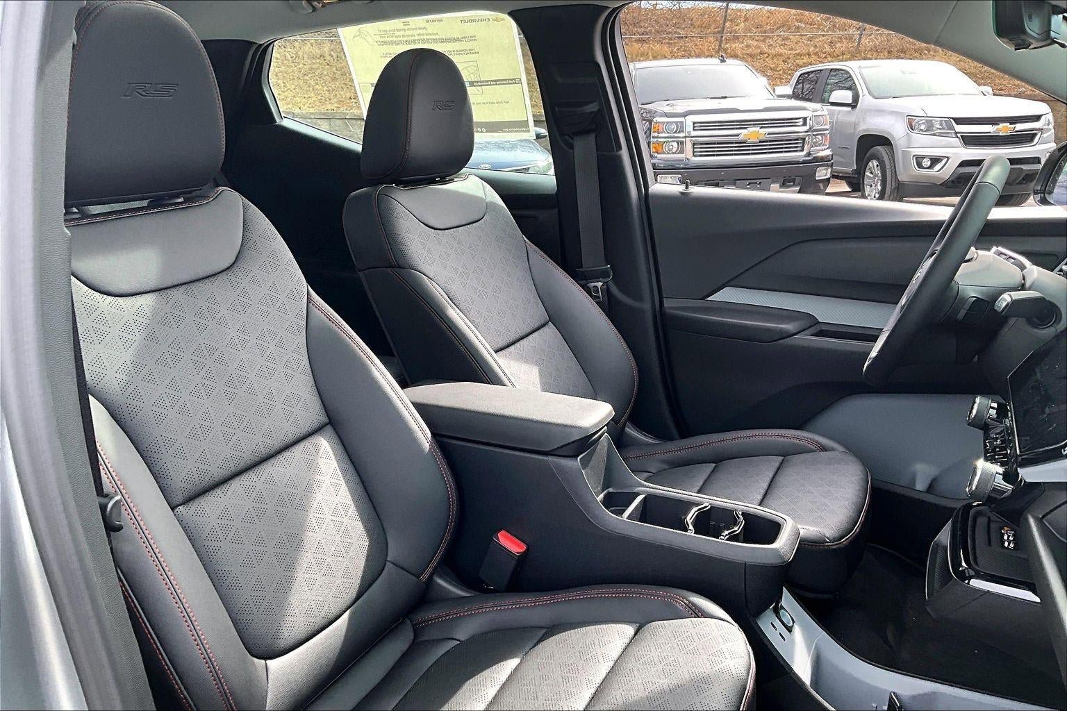 New 2027 Chevrolet Bolt RS w/ Technology Package image 27