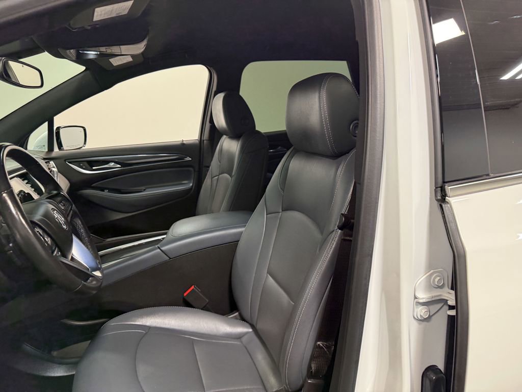 Used 2023 Buick Enclave Essence AWD/4WD image 58