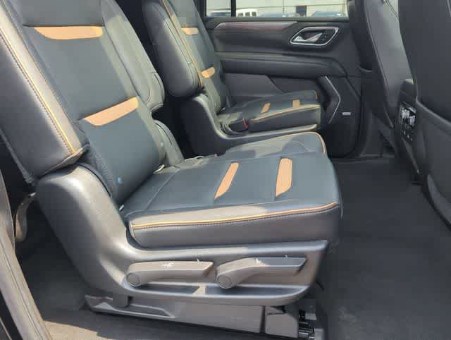Used 2021 GMC Yukon XL AT4 w/ AT4 Premium Package AWD/4WD image 22