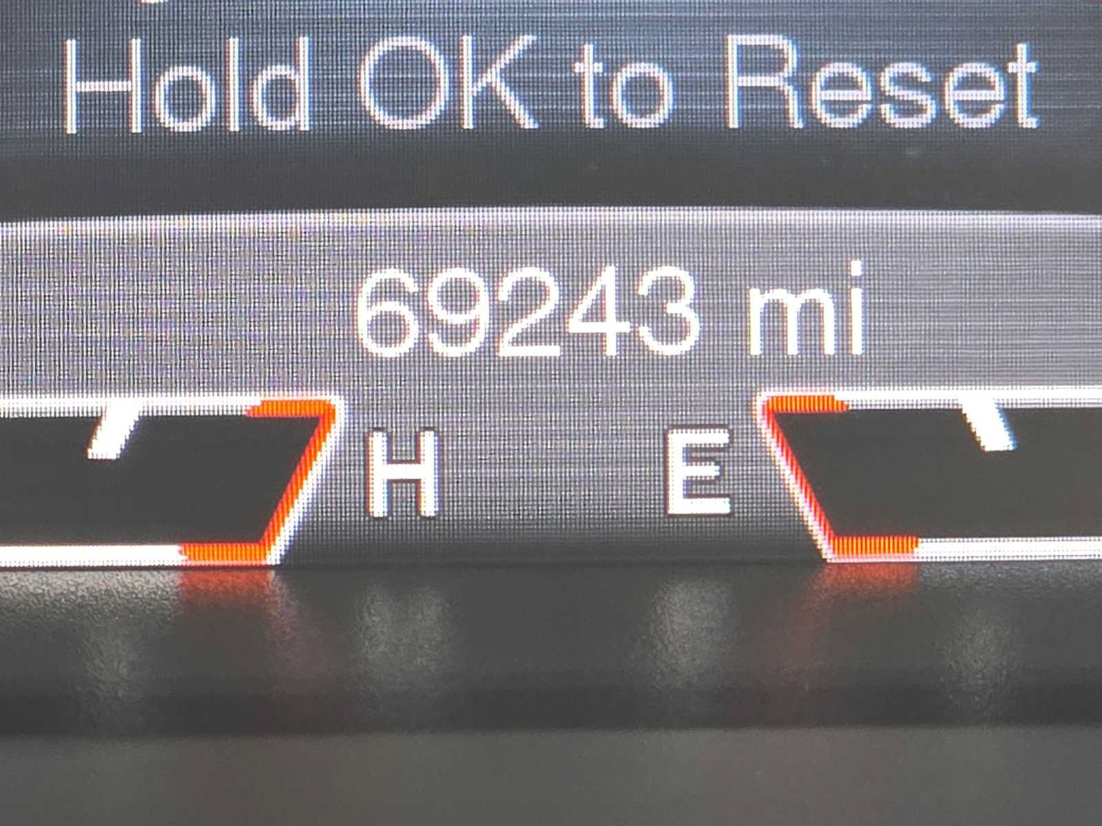 Used 2016 Jeep Cherokee Trailhawk w/ Comfort/Convenience Group AWD/4WD image 34