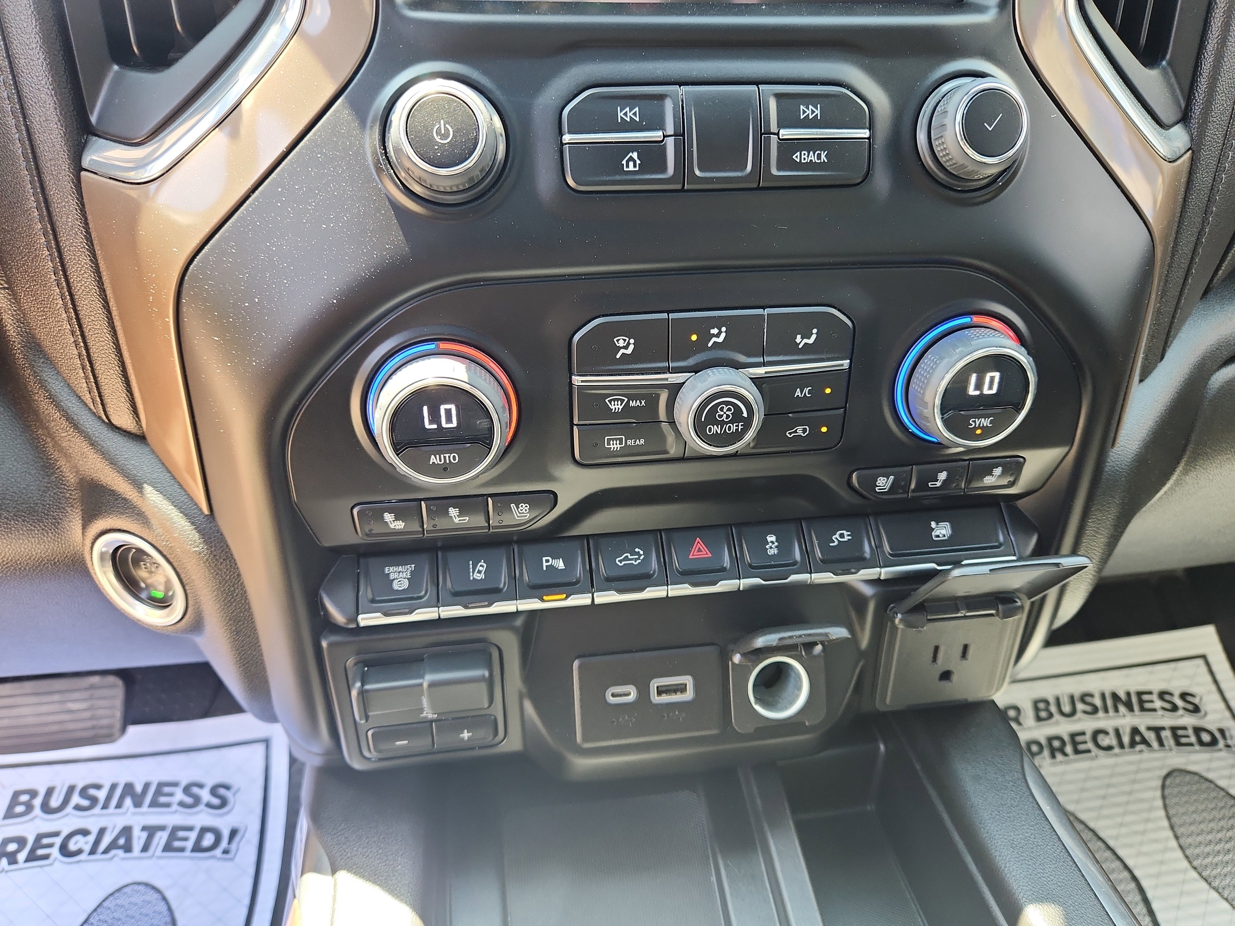 Used 2023 Chevrolet Silverado 2500 High Country w/ Safety Package II AWD/4WD image 27