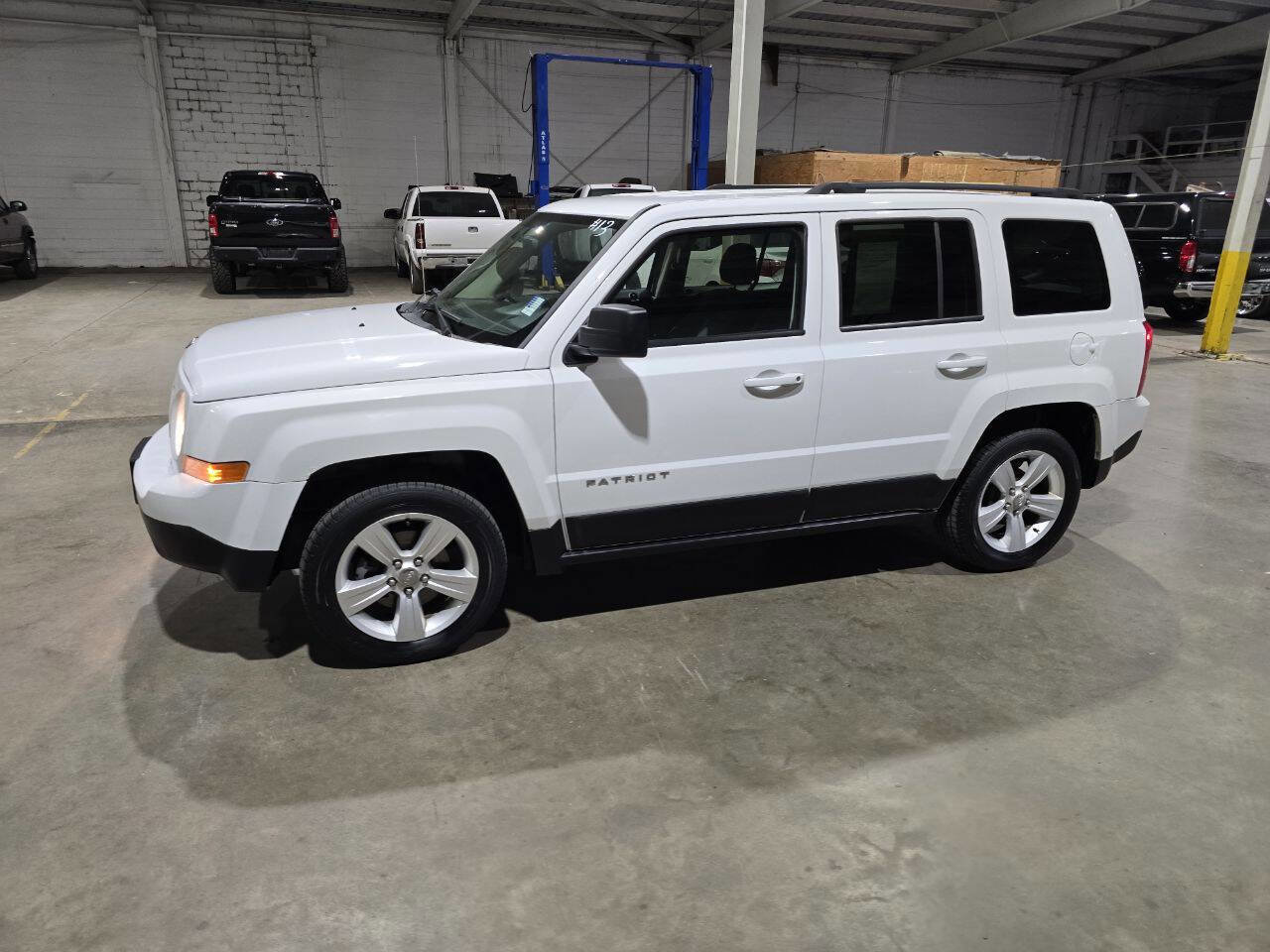 Used 2016 Jeep Patriot Latitude image 3