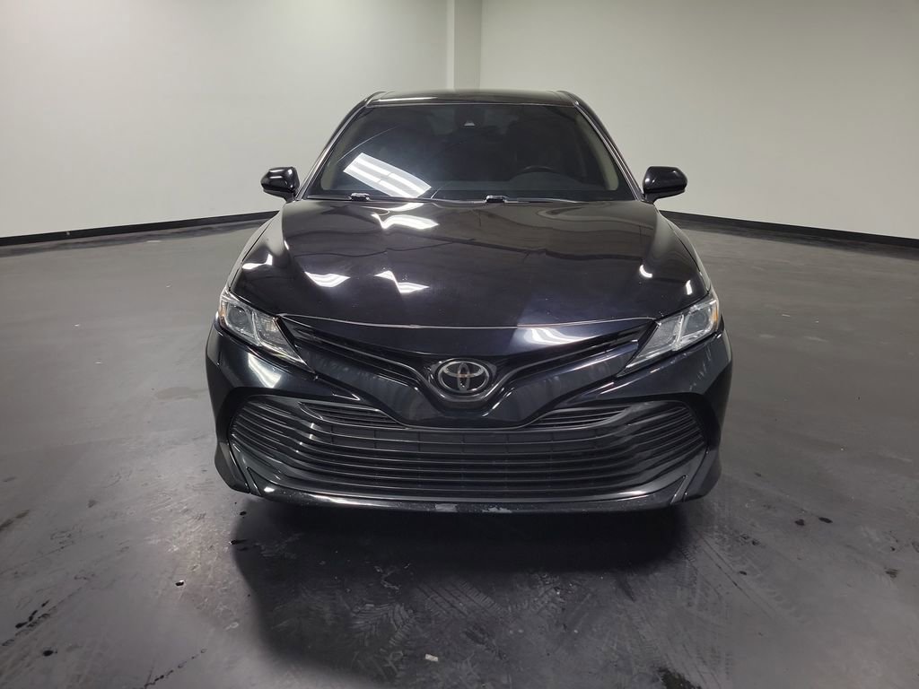 Used 2020 Toyota Camry LE AWD/4WD image 3