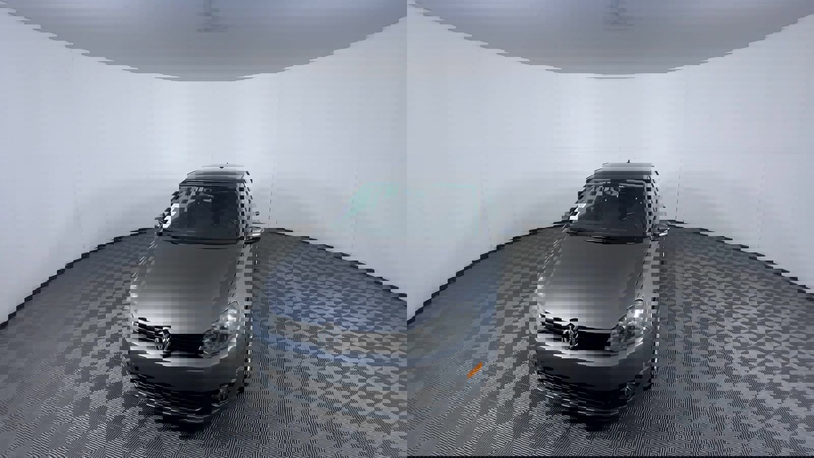 Used 2012 Volkswagen Golf TDI image 3