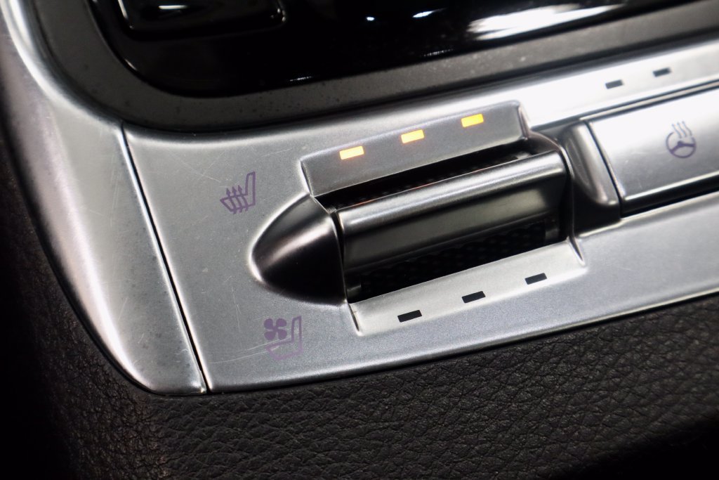 Used 2025 Kia Carnival SX Prestige FWD image 5