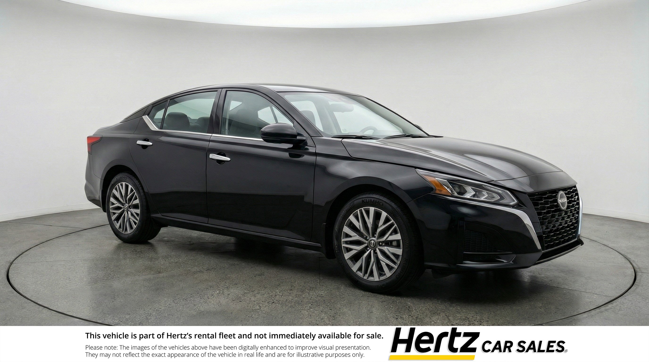Used 2025 Nissan Altima 2.5 SV FWD image 1