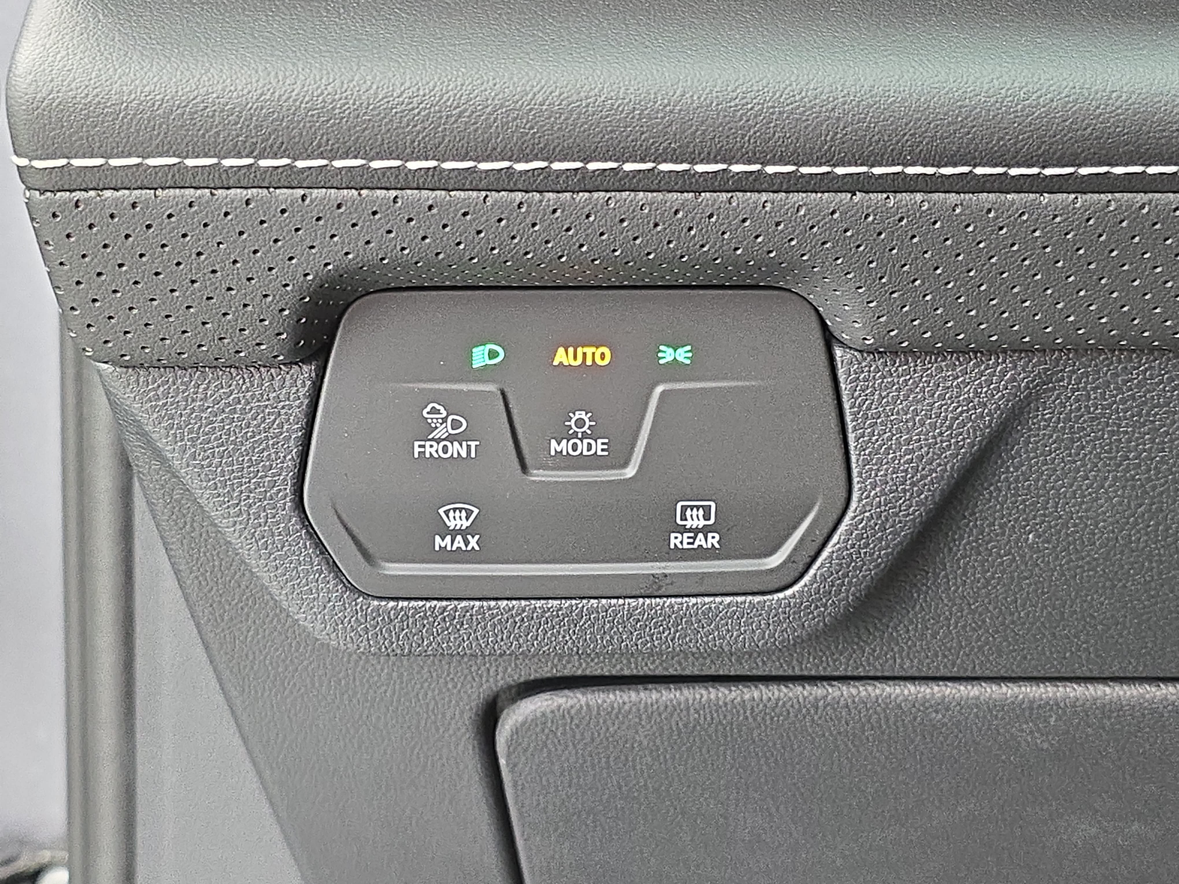 Certified 2025 Volkswagen Atlas SE AWD/4WD image 27