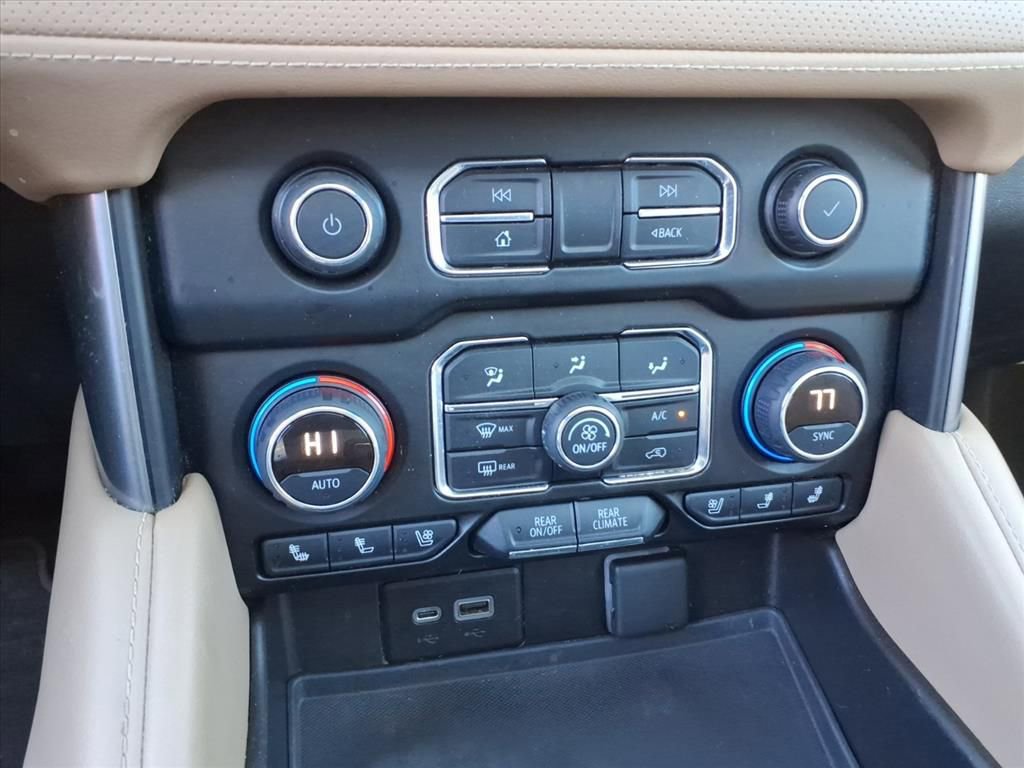 Used 2021 Chevrolet Suburban Premier w/ Premium Package image 26