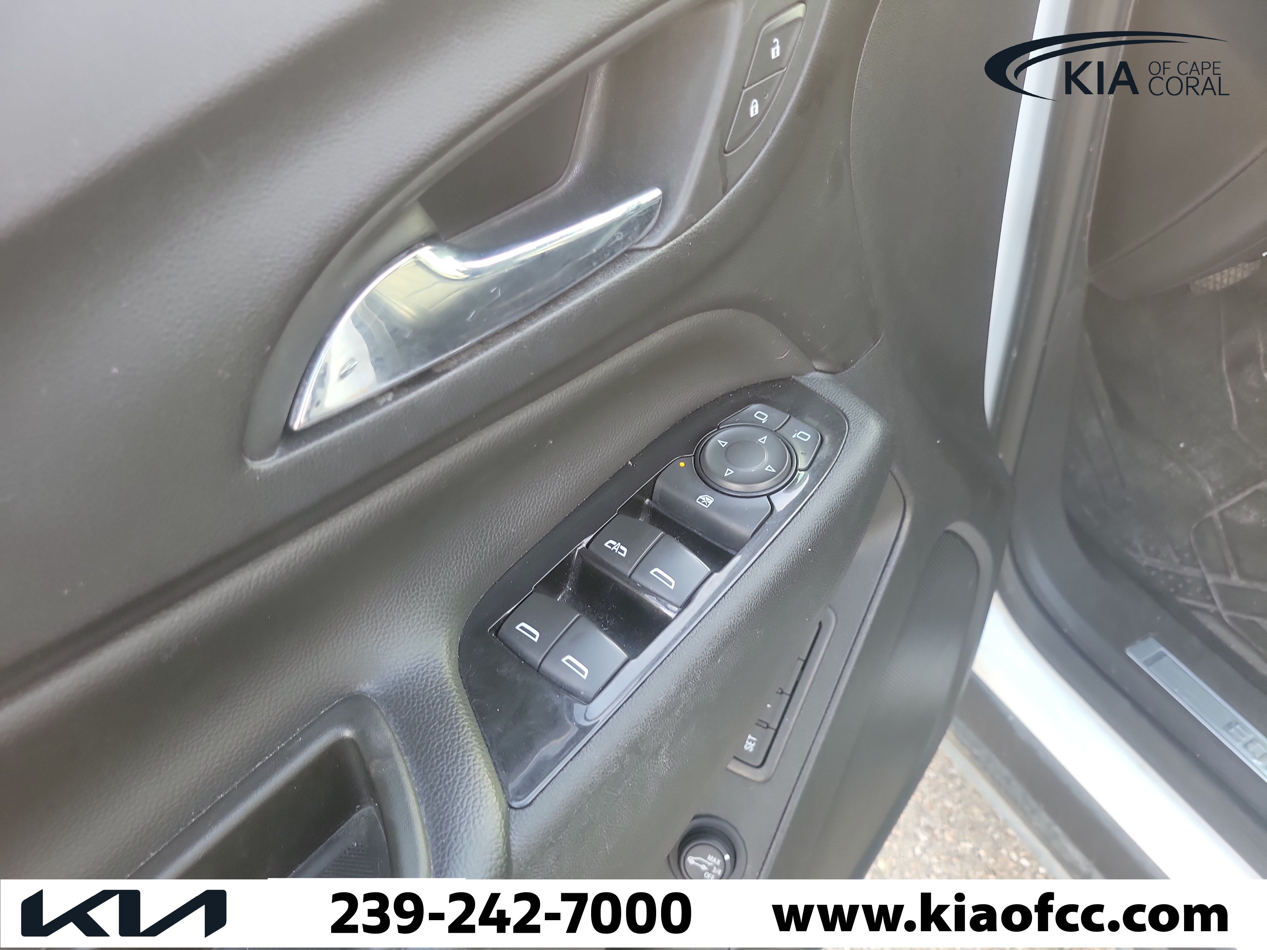 Used 2022 Chevrolet Equinox Premier w/ Redline Edition FWD image 22