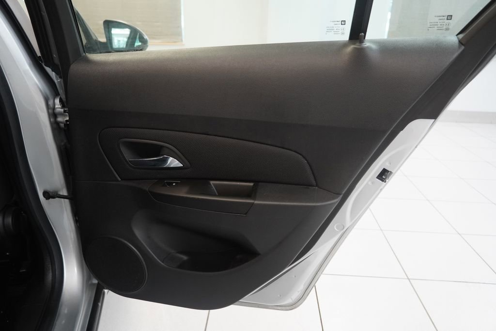 Used 2013 Chevrolet Cruze LT image 26