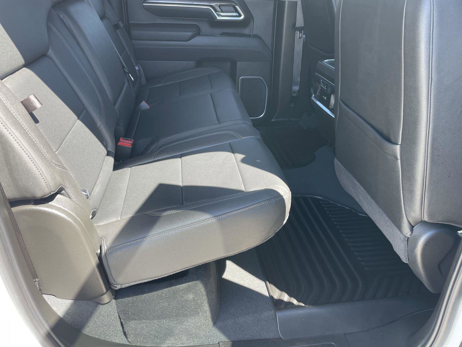 Used 2025 Chevrolet Silverado 3500 LTZ w/ LTZ Texas Edition image 27