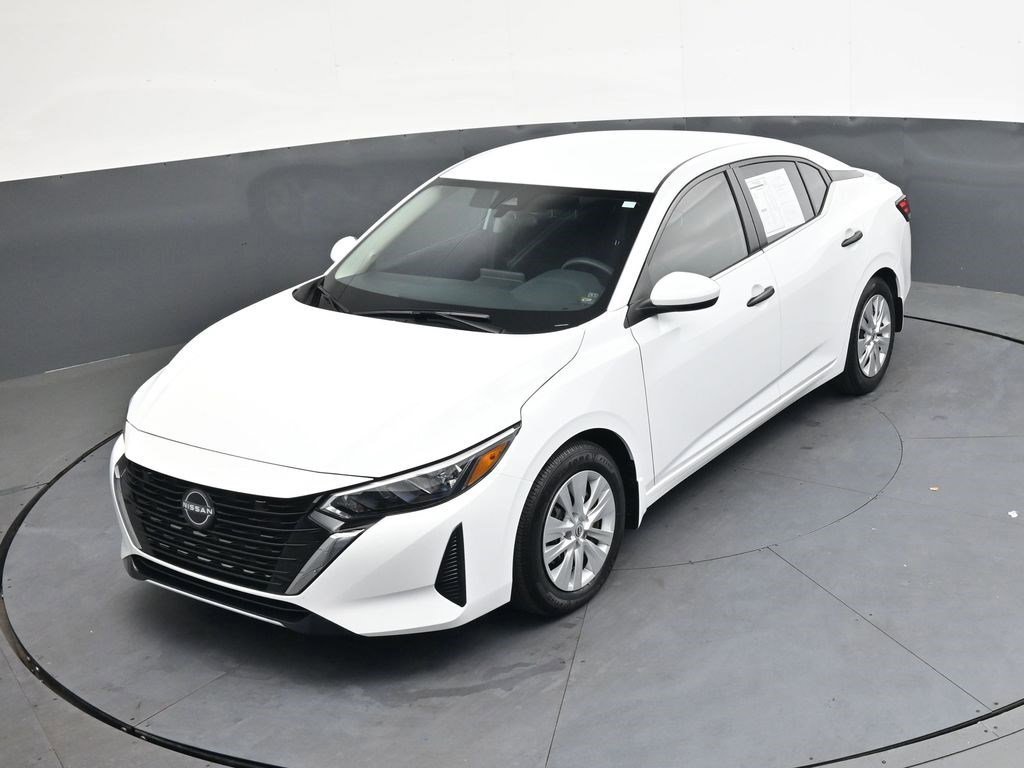 Used 2025 Nissan Sentra S image 34