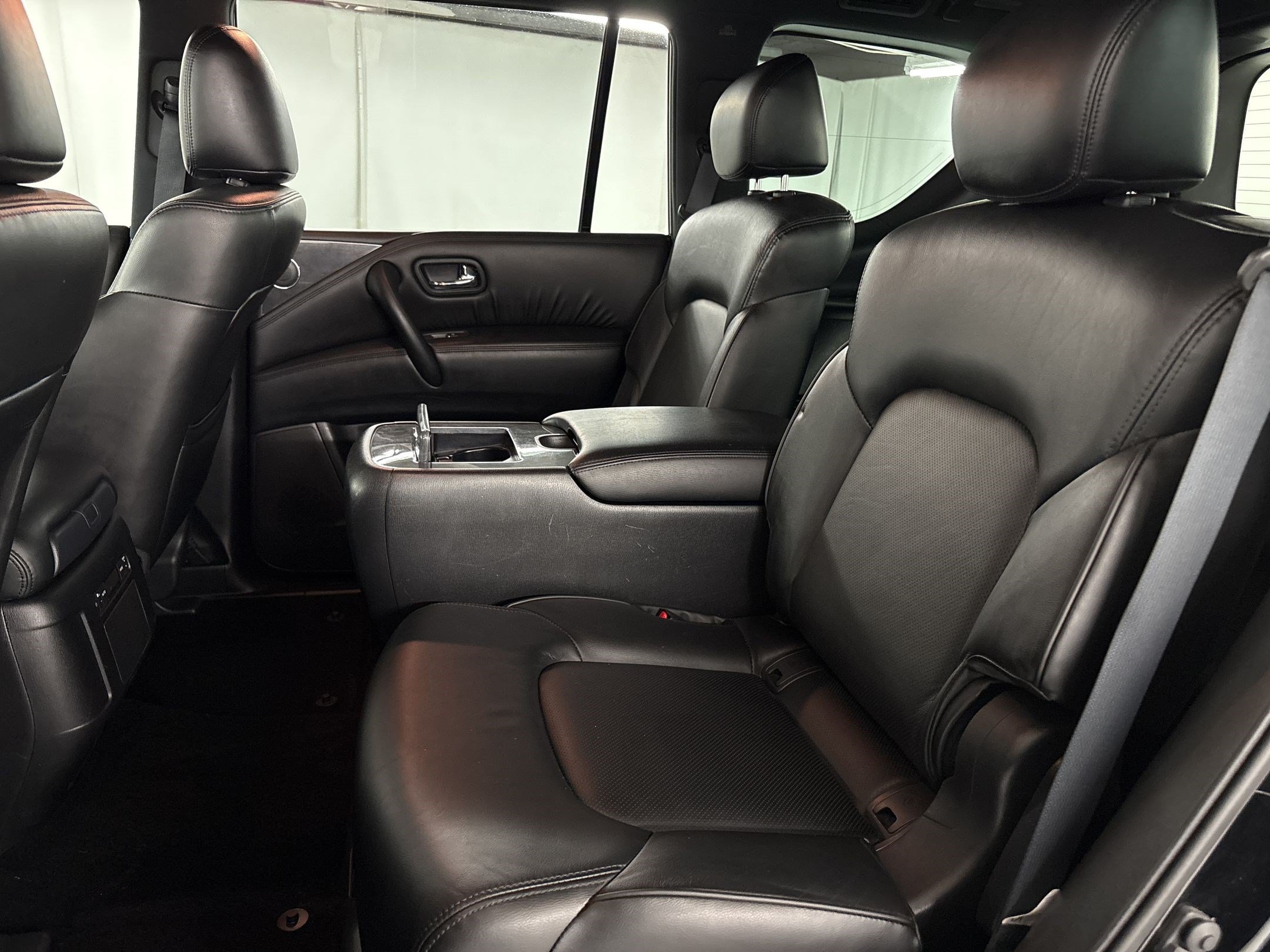 Used 2023 Nissan Armada SL w/ Midnight Edition Package RWD image 23