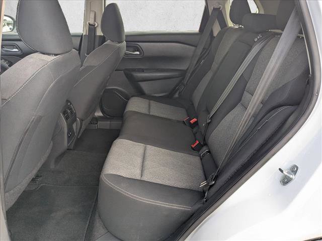Used 2024 Nissan Rogue SV image 17