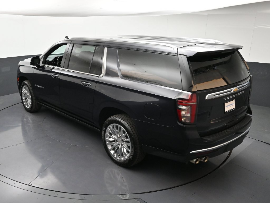 Certified 2023 Chevrolet Suburban High Country w/ Premium Package 2 AWD/4WD image 18