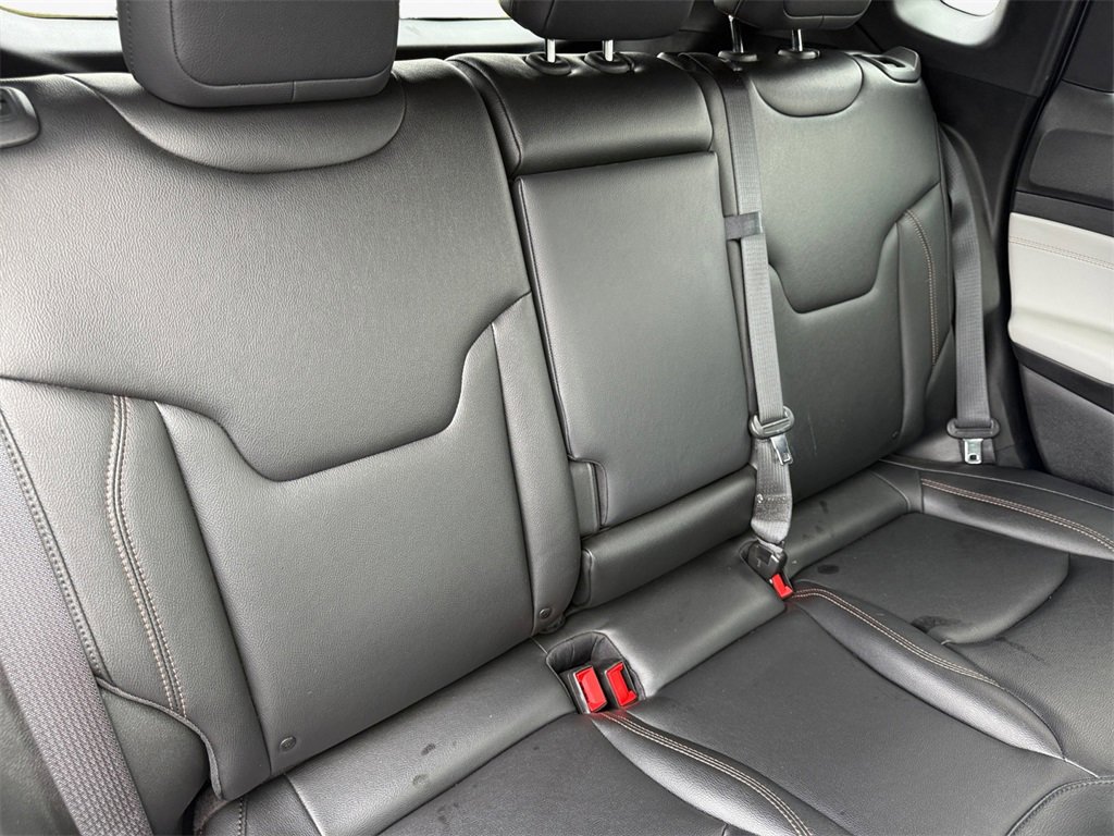 Used 2024 Jeep Compass Limited image 16