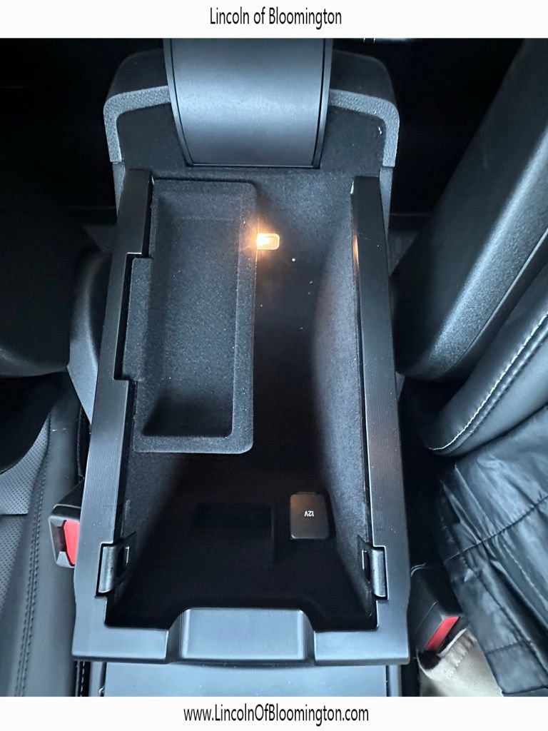 New 2025 Lincoln Corsair AWD w/ Equipment Group 101A image 32