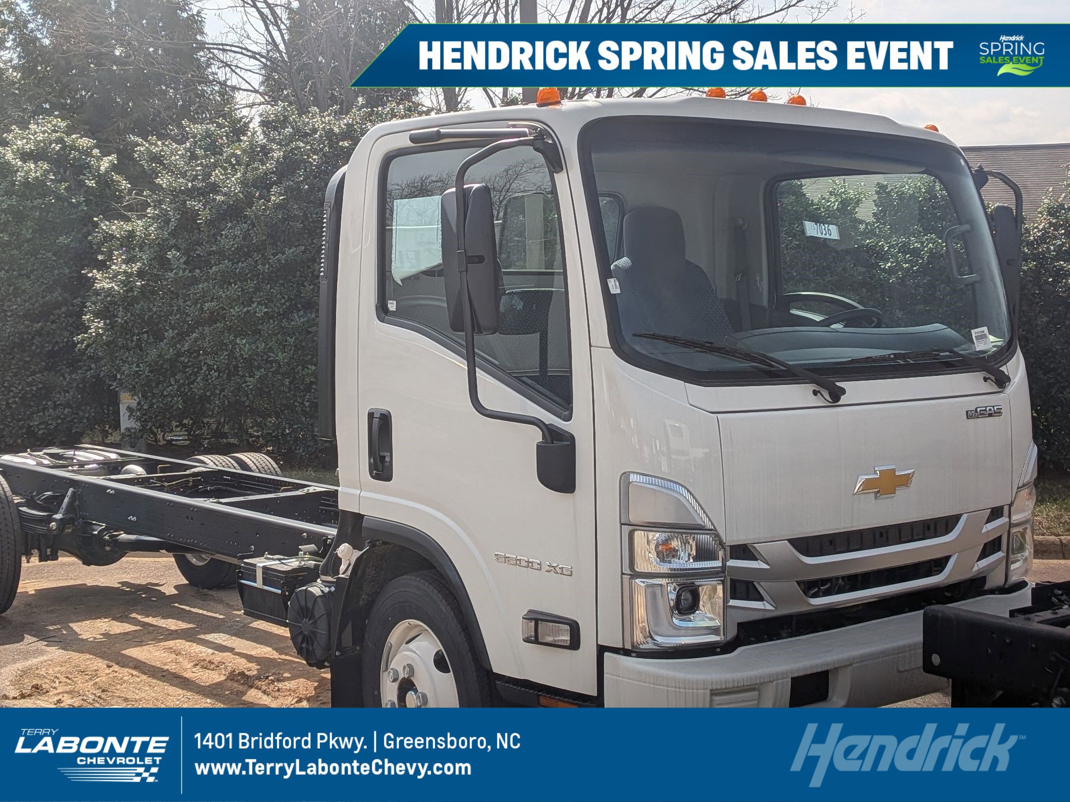 New 2025 Chevrolet Low Cab Forward 5500XG image 1