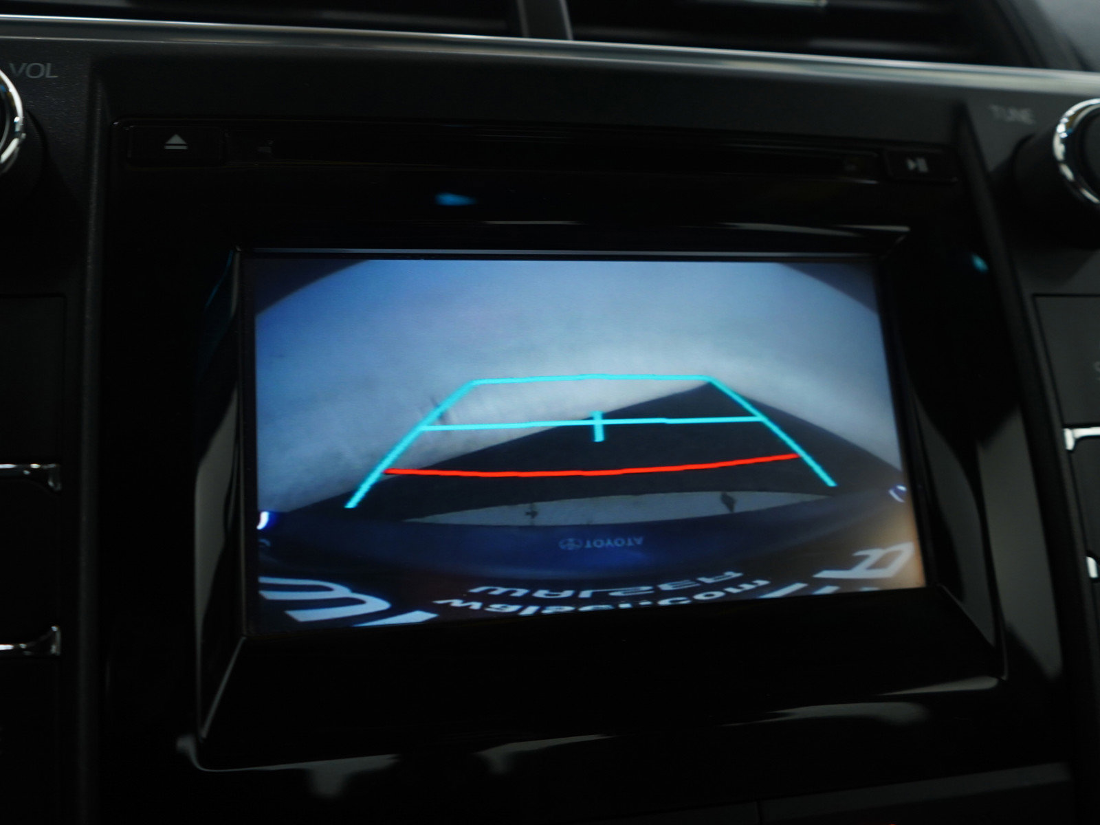 Used 2015 Toyota Camry LE image 27