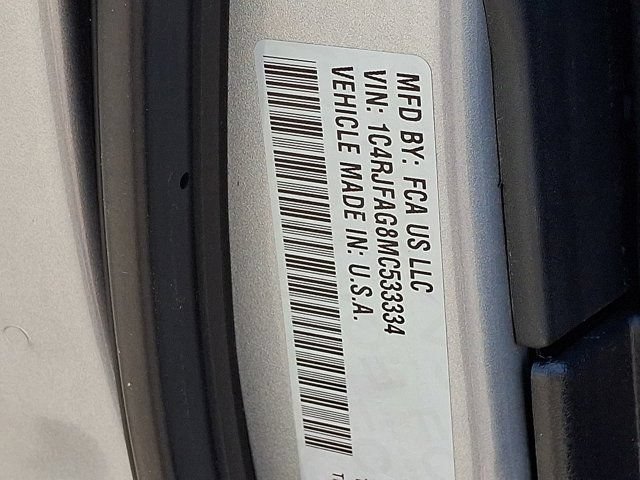 Certified 2021 Jeep Grand Cherokee Laredo X AWD/4WD image 32