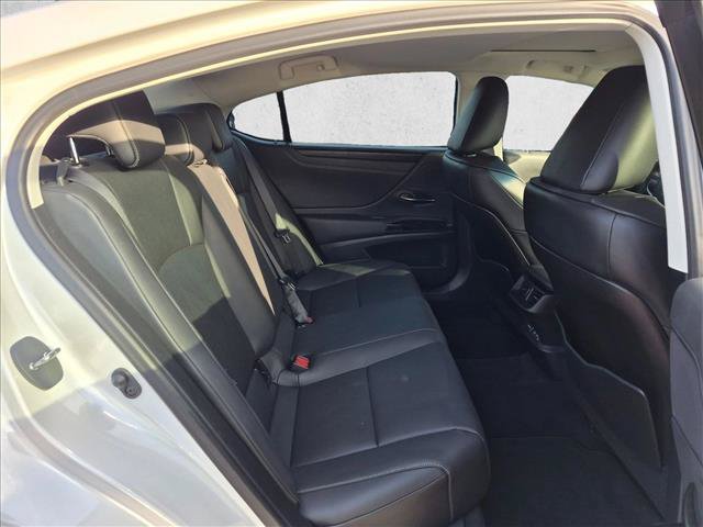 Used 2023 Lexus ES 350 w/ Premium Package FWD image 17