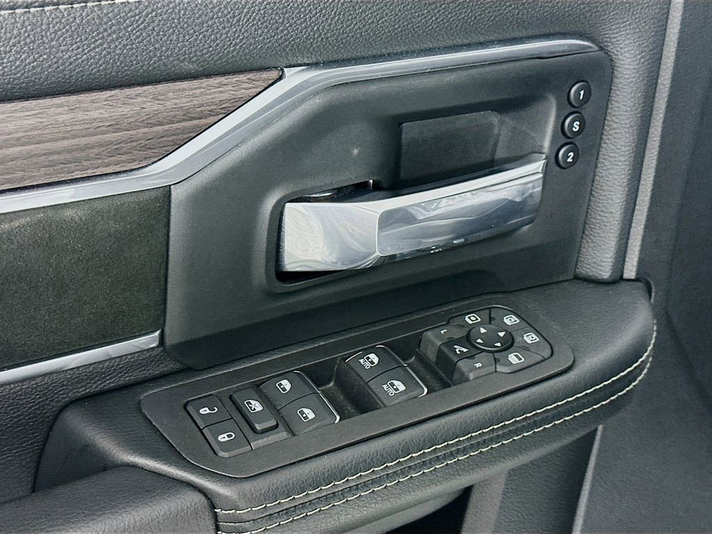 Used 2025 RAM 3500 Laramie image 24