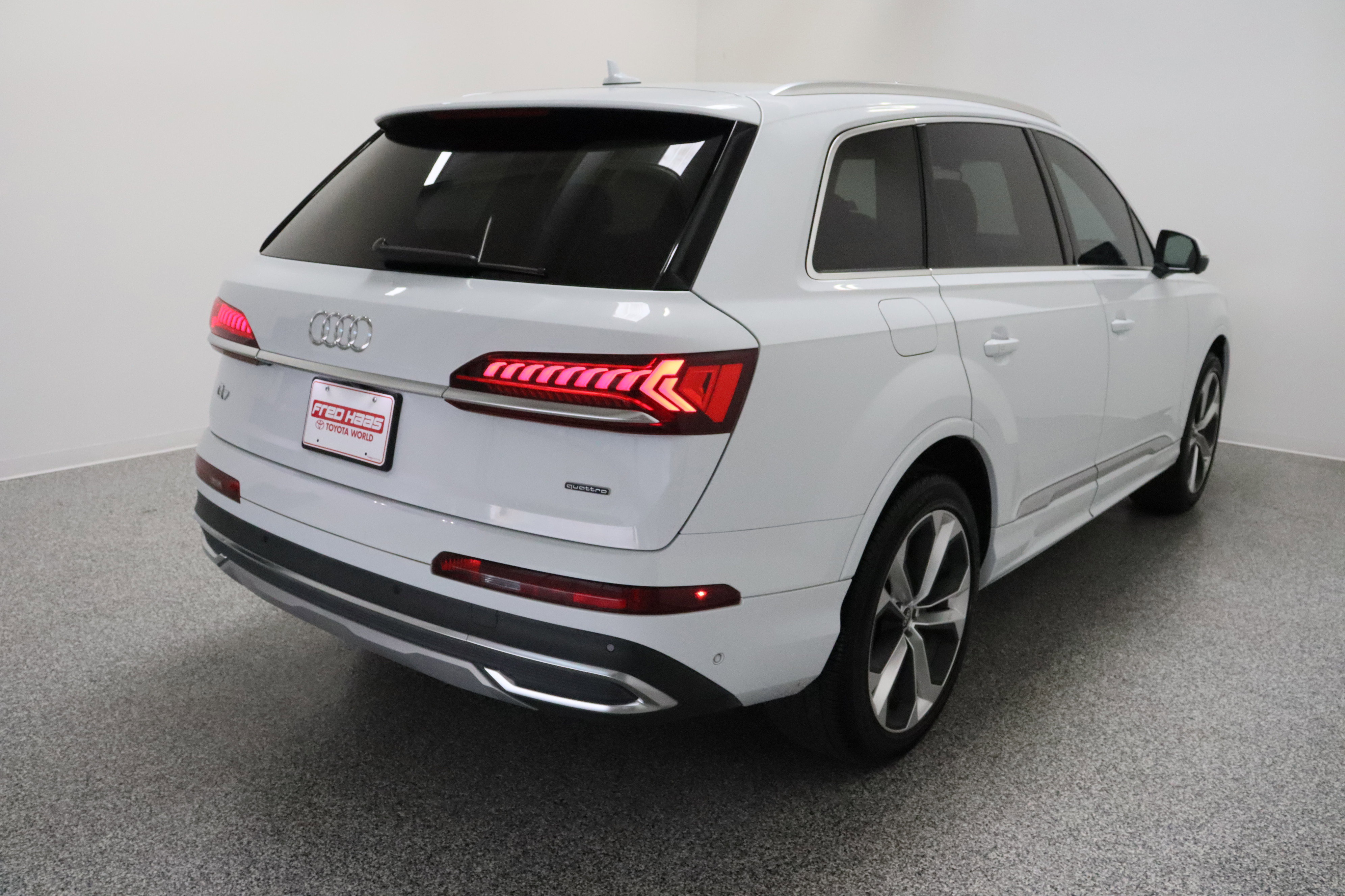 Used 2022 Audi Q7 3.0T Premium Plus image 7