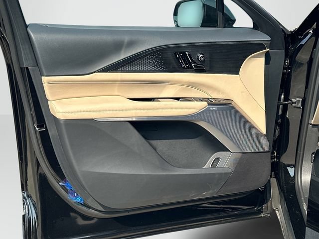 New 2026 Cadillac Lyriq Signature Sport w/ Nappa Leather Package AWD/4WD image 8