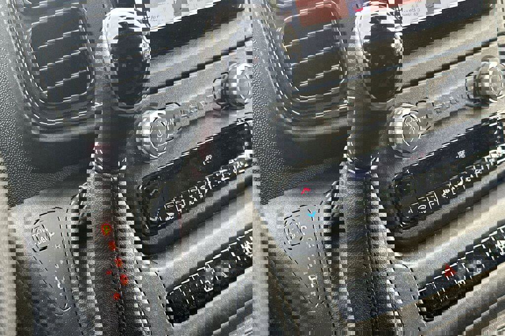 New 2025 RAM ProMaster 2500 w/ Convenience Group image 17