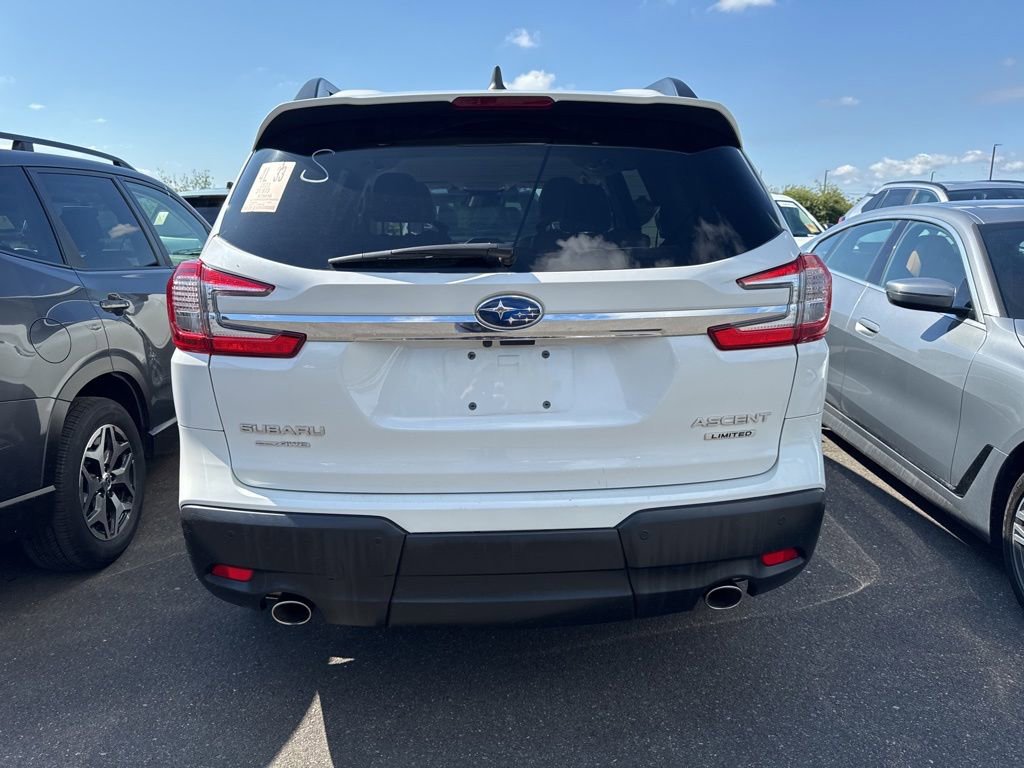 Used 2023 Subaru Ascent Limited AWD/4WD image 3