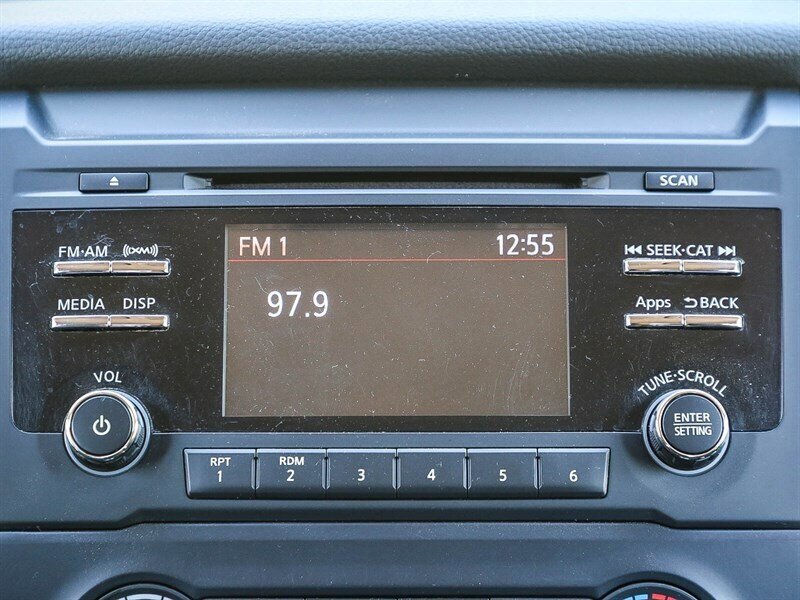 Used 2017 Nissan Titan SV RWD image 21