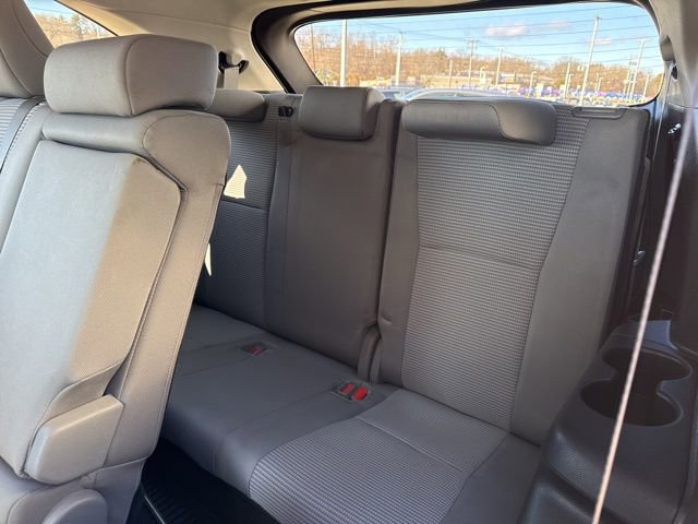 Used 2022 Toyota Highlander LE image 24