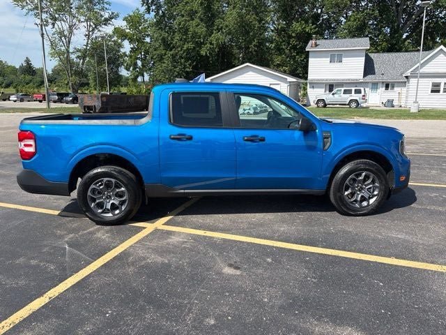Used 2025 Ford Maverick XLT w/ Equipment Group 302A AWD/4WD image 2
