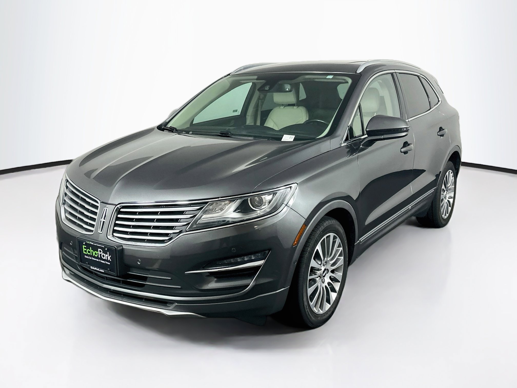 Used 2017 Lincoln MKC Reserve FWD image 3