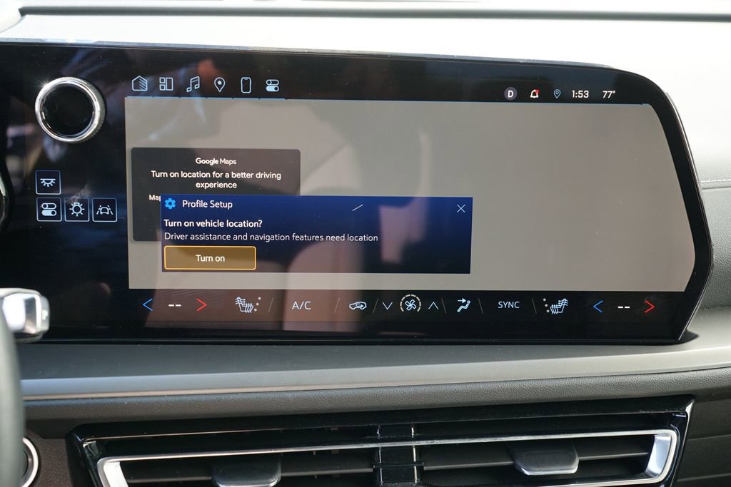 Used 2025 Chevrolet Traverse LT image 22