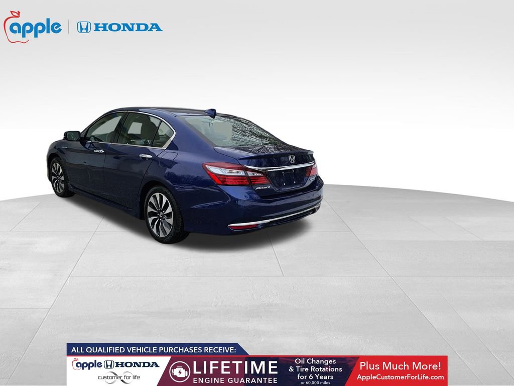 Used 2017 Honda Accord Touring image 7