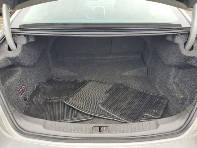 Used 2016 Chevrolet Malibu LT w/ Power Convenience Package image 10