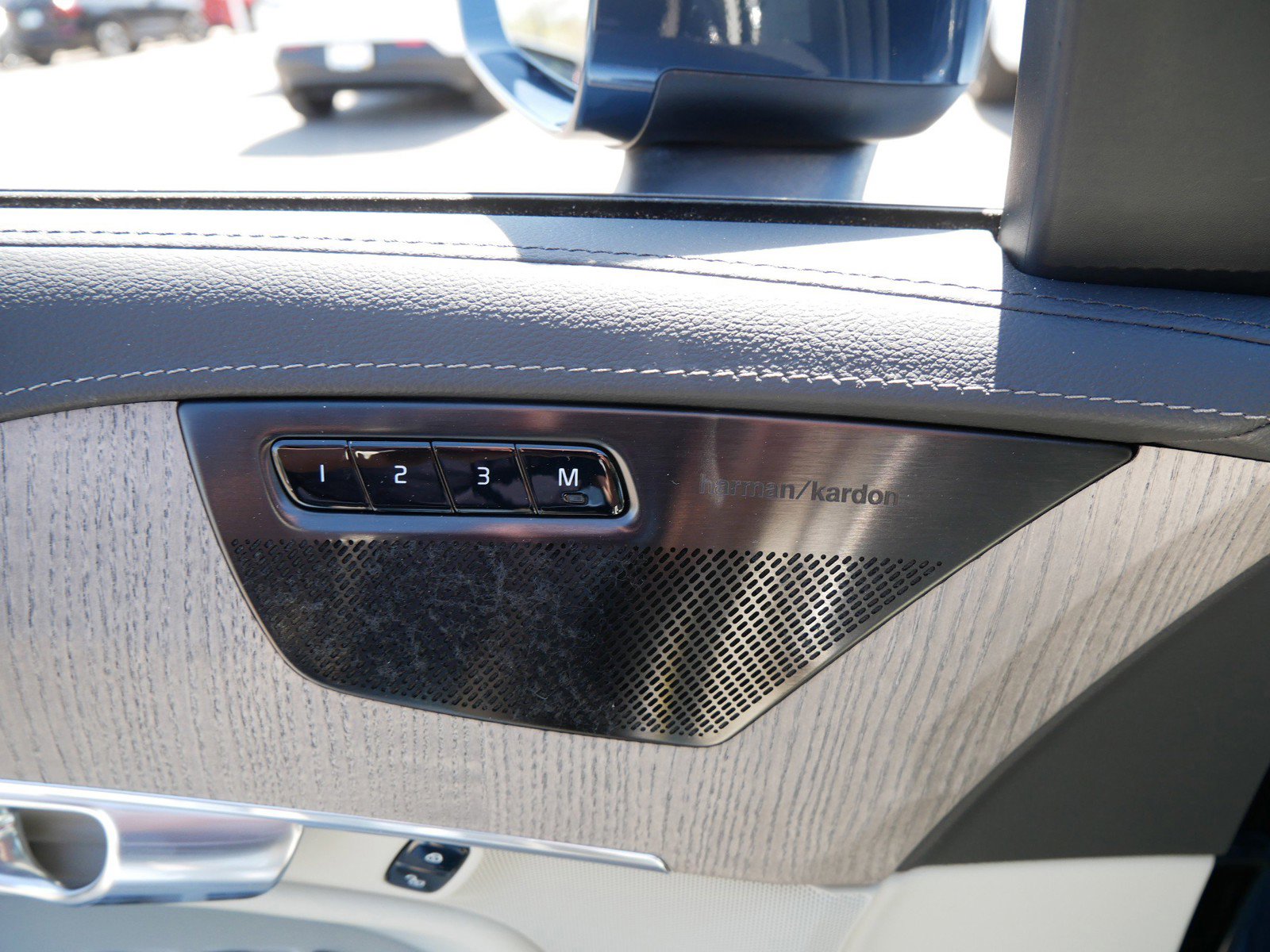 Certified 2023 Volvo XC90 B6 Ultimate AWD/4WD image 16