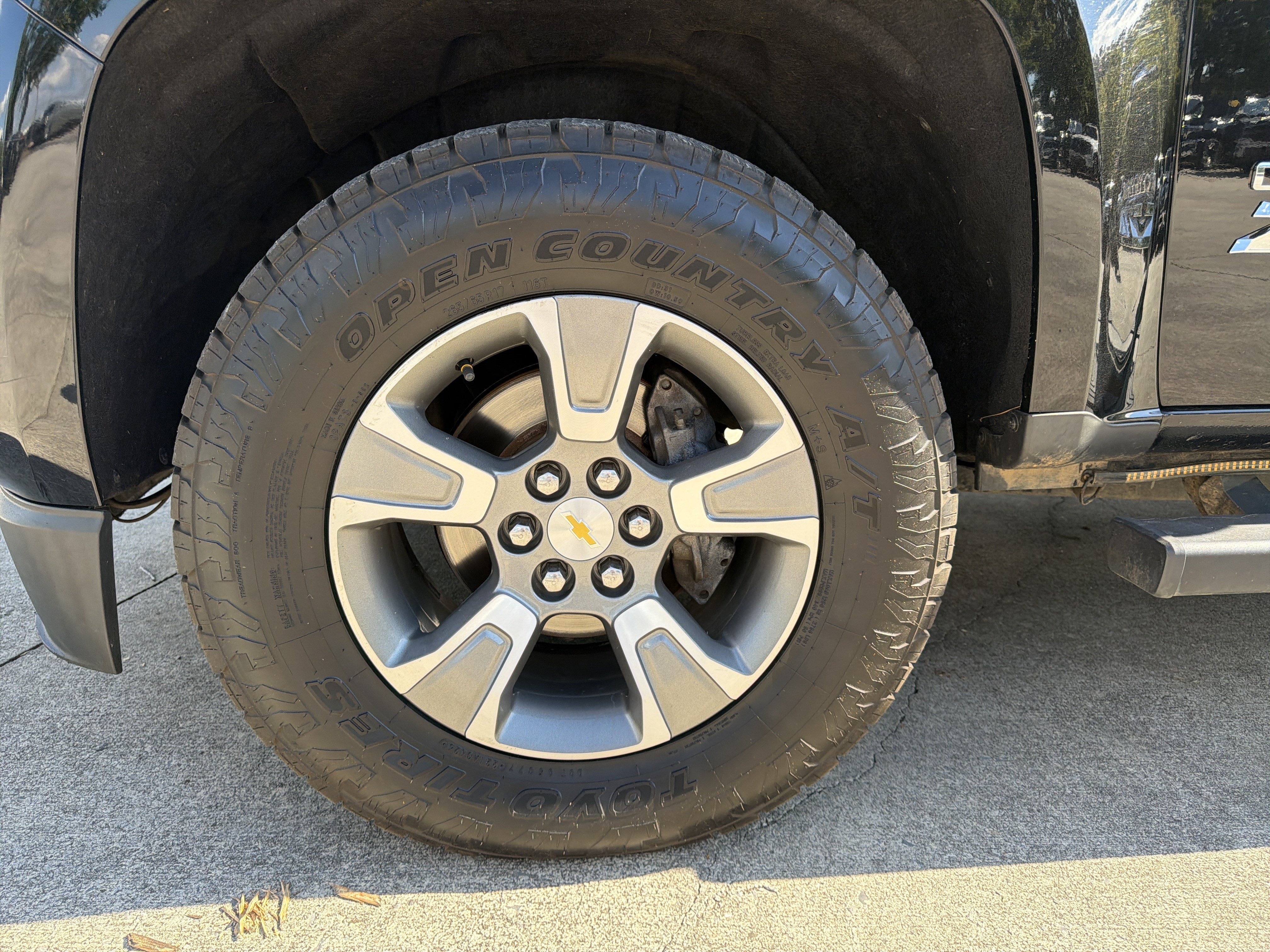 Used 2018 Chevrolet Colorado Z71 AWD/4WD image 11