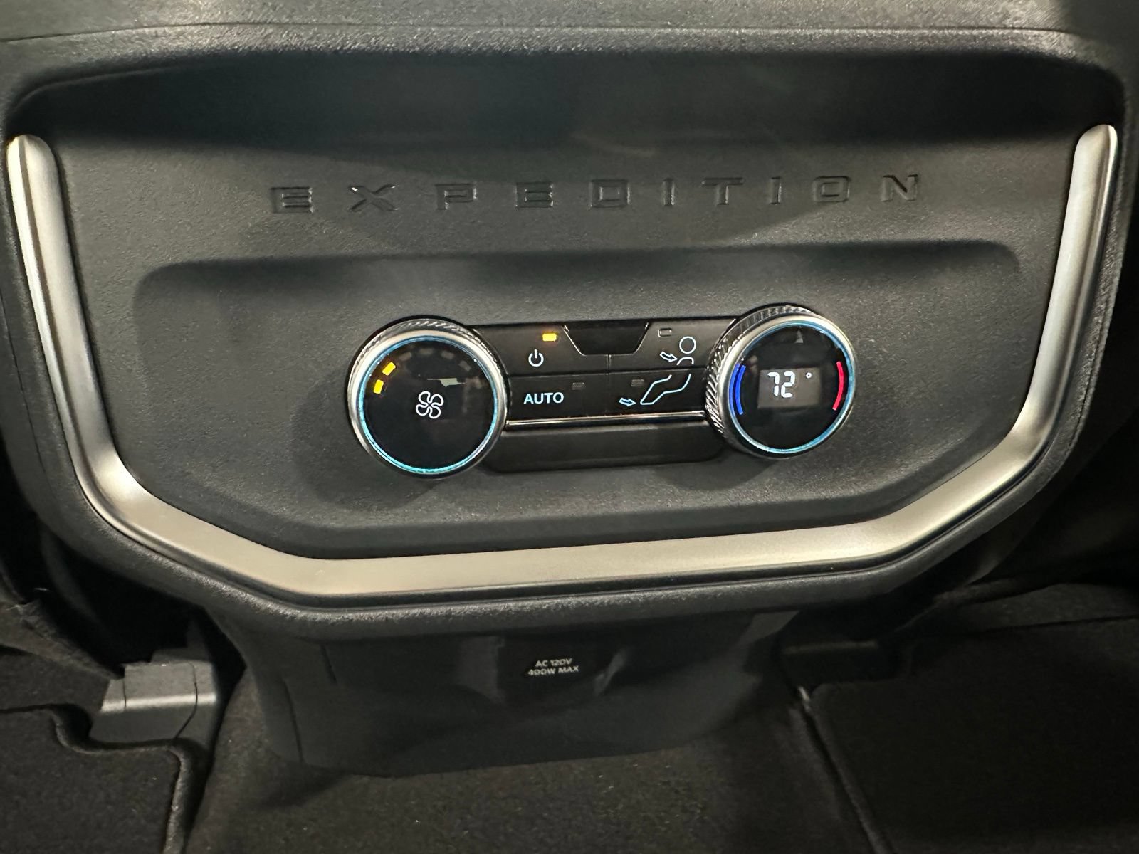 New 2025 Ford Expedition Active RWD image 26