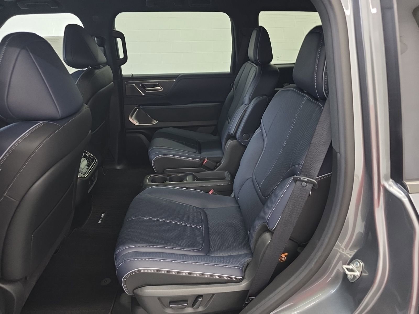 New 2026 INFINITI QX80 4WD image 23