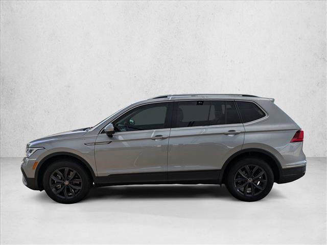 Used 2024 Volkswagen Tiguan SE w/ MDO Package, Three-Row FWD image 8