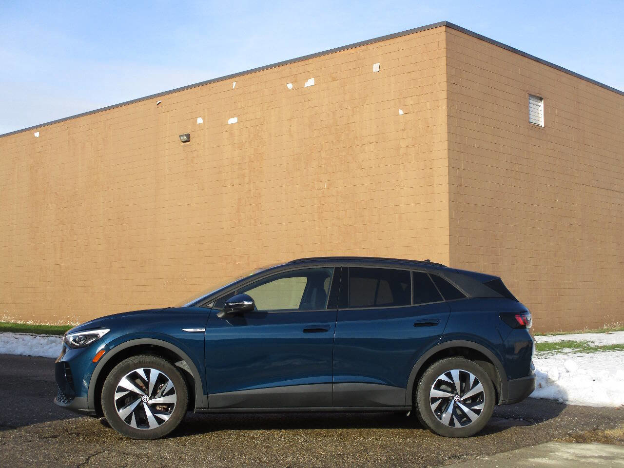 Used 2023 Volkswagen ID.4 Pro image 14