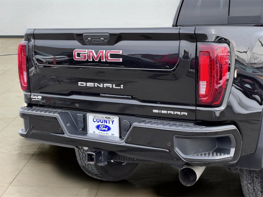 Used 2022 GMC Sierra 3500 Denali w/ Denali Black Diamond Edition image 49