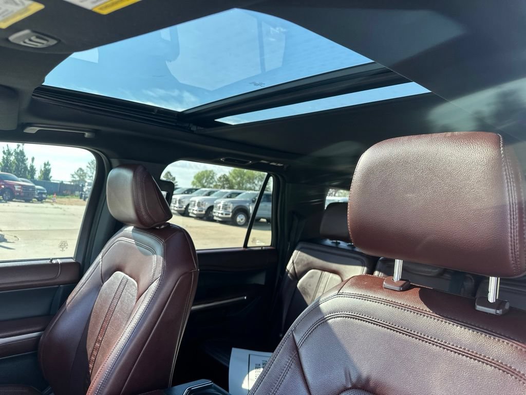 Used 2022 Ford Expedition Max Limited AWD/4WD image 18